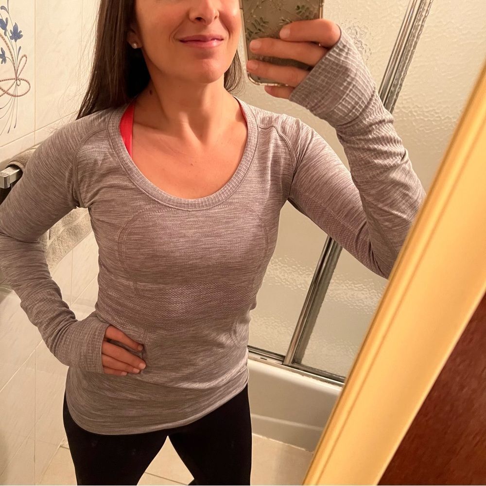 RARE Lululemon Swiftly Scoop Neck